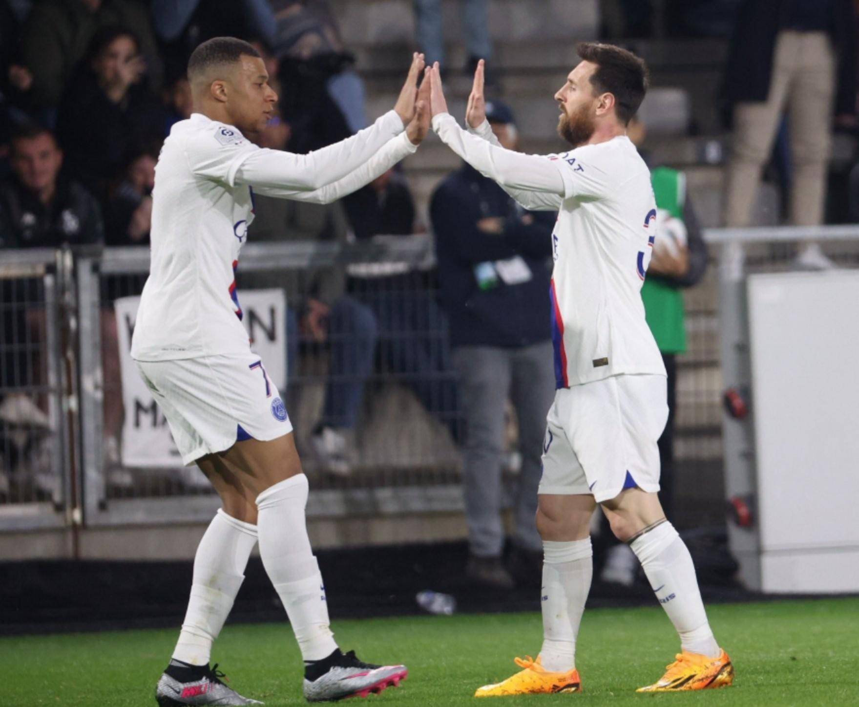 这样一位在 这样一位在